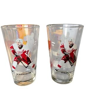 Detroit Red Wings Hockey Glass x 2